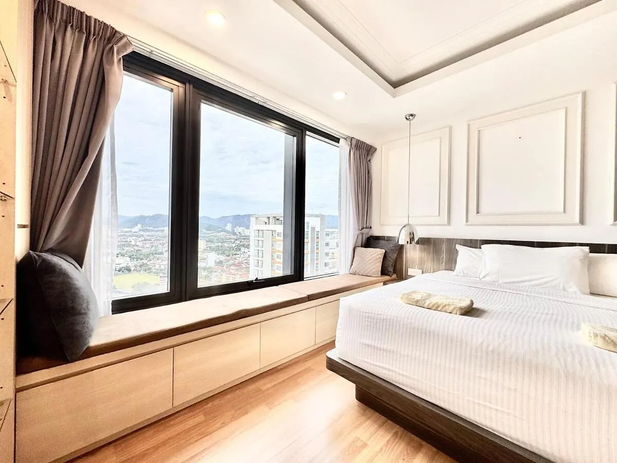 Tropicana 218 Macalister #Luxuryfrenchvintage #Infinitypool #Studio2Pax #Quality Well Maintained #Private Host George Town 0*,  Malasia