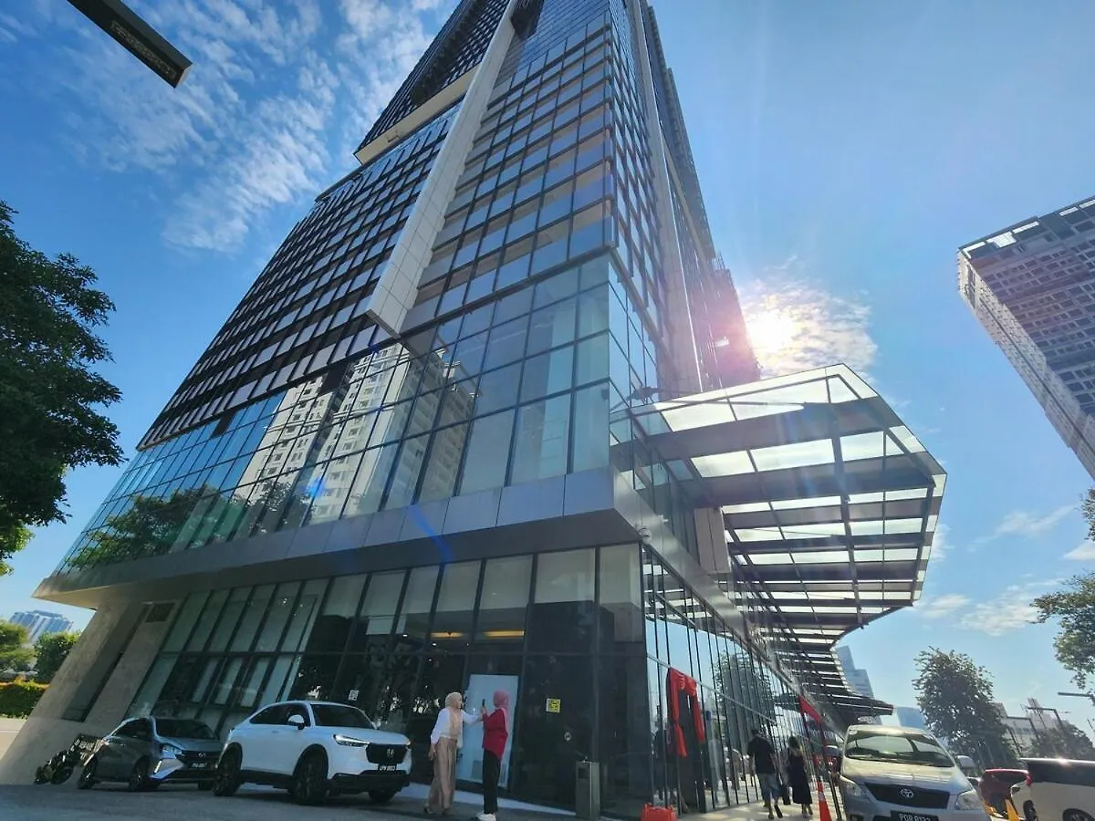 Tropicana 218 Macalister #Luxuryfrenchvintage #Infinitypool #Studio2Pax #Quality Well Maintained #Private Host George Town